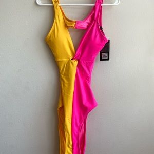 FASHION NOVA ONE PIECE SWIMSUIT